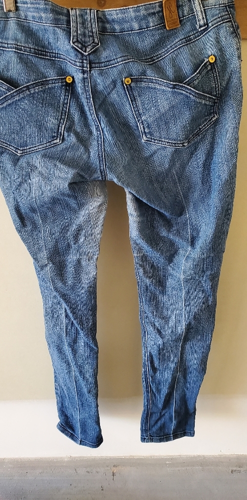 Jeans - Picture 2 of 2